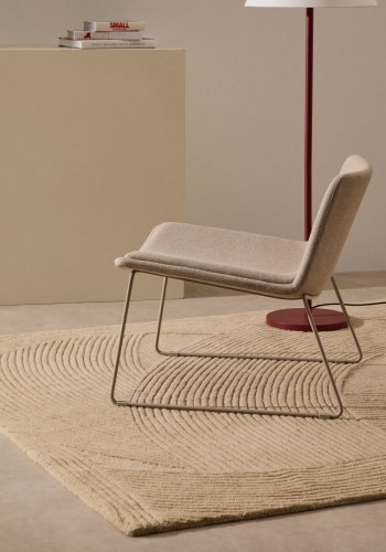 KAVE HOME Zahara beige lnestol og stl i beige finish, 100% FSC