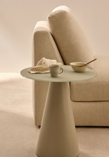 KAVE HOME Wilshire sidebord i hrdet glas og metal med en mat gr finish, 50 cm