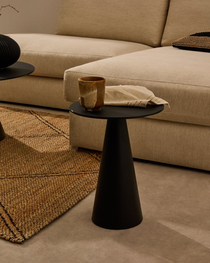 KAVE HOME Wilshire sidebord med matteret hrdet glas og stl med mat sort malet finish Ã˜