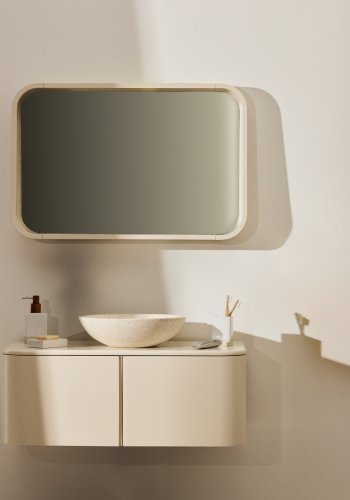 KAVE HOME Salaya spejl i lakeret beige ask lamineret krydsfiner 90 x 60 cm
