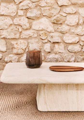 KAVE HOME Drasi sofabord i cement med travertin-effekt finish 140 x 70 cm