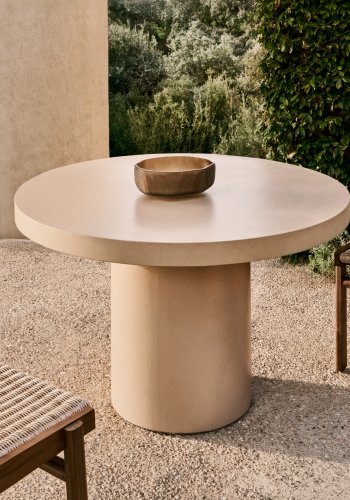 KAVE HOME Aiguablava havebord, rund - beige cement (120)