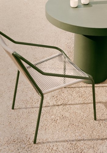 KAVE HOME Zivia udendrsstol i ecru rebsnor og grn galvaniseret stl