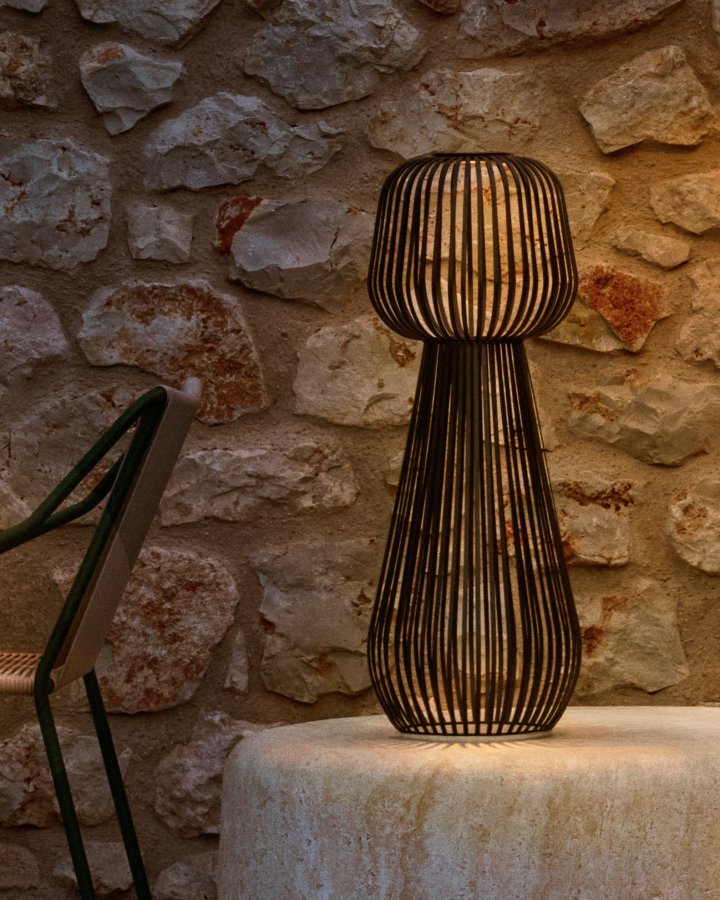 KAVE HOME Reiba grn metal solcellegulvlampe