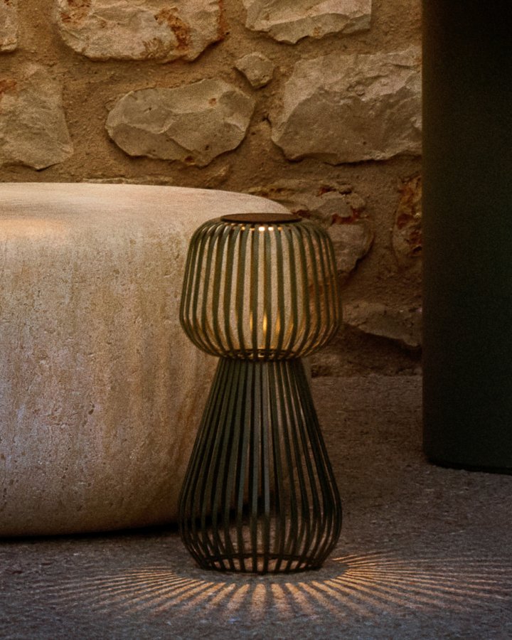 KAVE HOME Reiba solbordslampe i grn metal