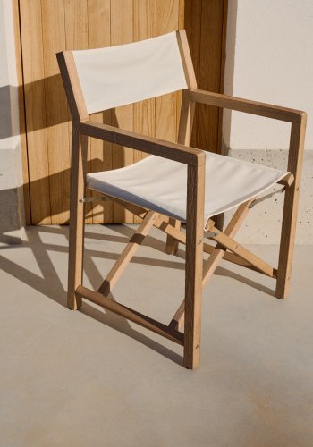 KAVE HOME Vilara hvid udendrs klapstol lavet af FSC 100% massivt akacietr