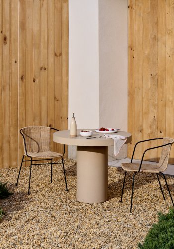 KAVE HOME Aiguablava havebord, rund - beige cement (90)