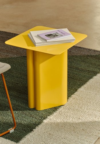 KAVE HOME Arvin sidebord, kvadratisk - gul jern (42x42)