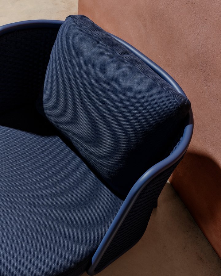 KAVE HOME Sedalis udendrs lnestol i aluminium og bl tovsnor