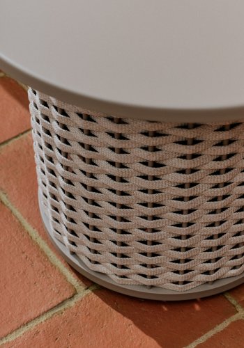 KAVE HOME Sedalis udendrs sidebord i aluminium og taupe tovsnor Ã˜50cm