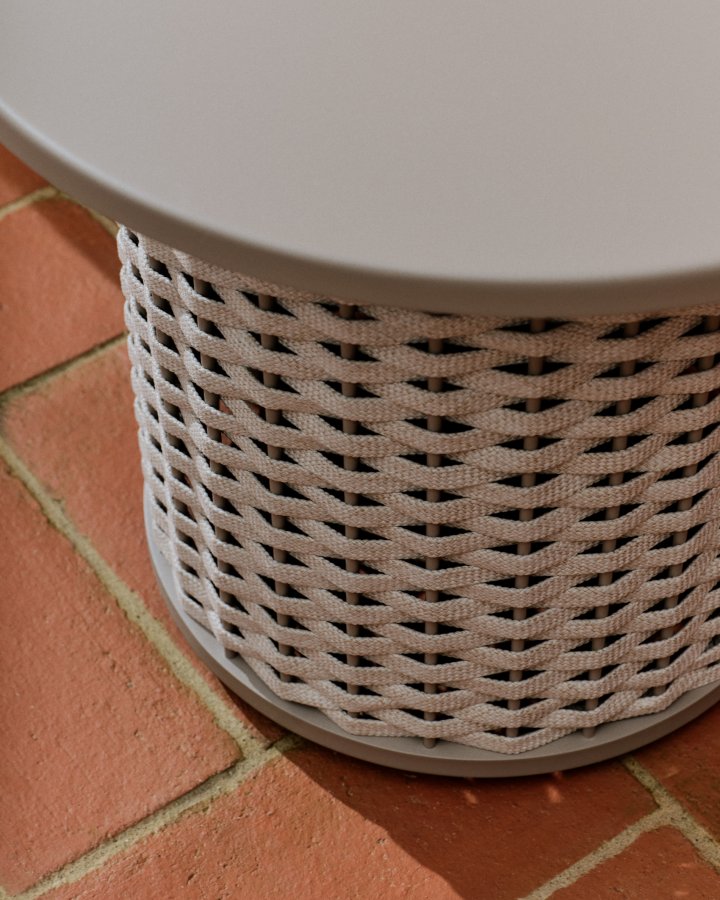 KAVE HOME Sedalis udendrs sidebord i aluminium og taupe tovsnor Ã˜50cm