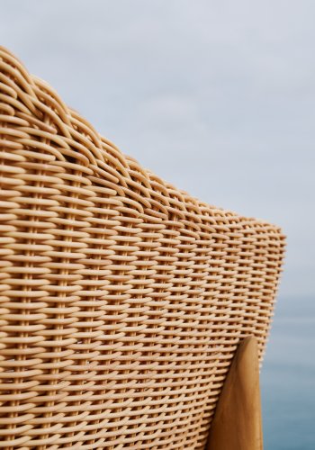 KAVE HOME Galea skammel i FSC 100% massivt teaktr og syntetisk rattan 65cm