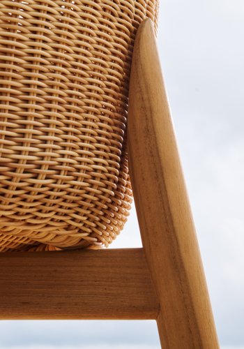 KAVE HOME Galea skammel i FSC 100% massivt teaktr og syntetisk rattan 75cm