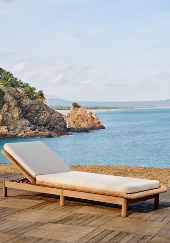 KAVE HOME Galea liggestol i FSC 100% massivt teaktr og syntetisk rattan