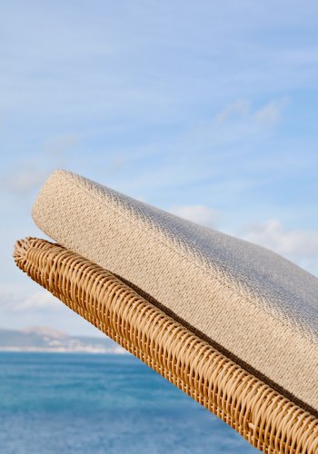 KAVE HOME Galea liggestol i FSC 100% massivt teaktr og syntetisk rattan