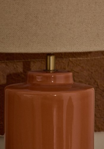 KAVE HOME Daeli keramisk bordlampe med orange finish og beige bomuld