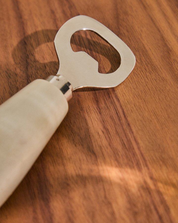 KAVE HOME Nira bner i sort og hvid marmor