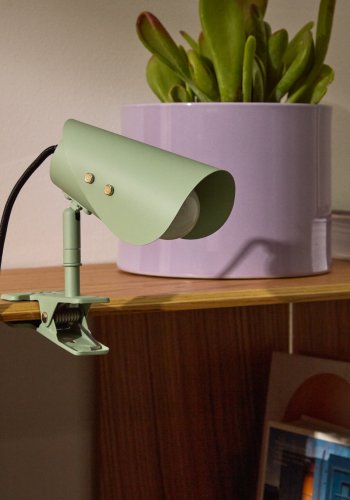 KAVE HOME Jula lille lampe med klemme i grnt metal