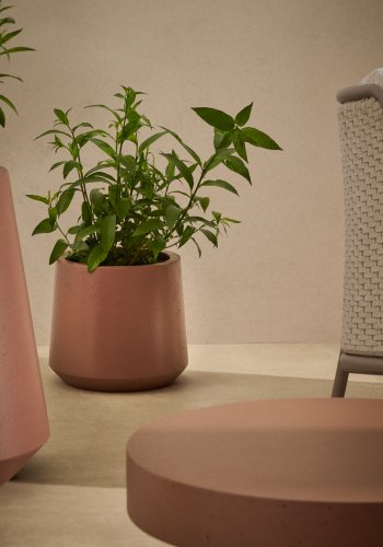 KAVE HOME Calun urtepotteskjuler, rund - rdbrun cement (32)