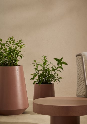 KAVE HOME Calun urtepotteskjuler, rund - rdbrun cement (32)