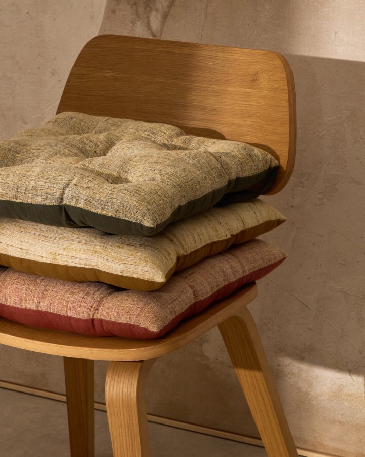 KAVE HOME Aren stolehynde, kvadratisk - pink stof (45x45)