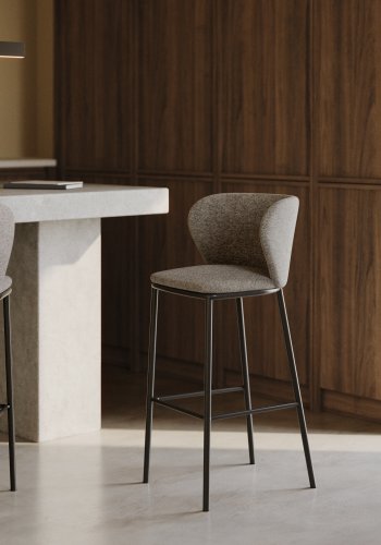 KAVE HOME Ciselia barstol, m. rygln og fodsttte - lysebrun chenille stof og sort stl