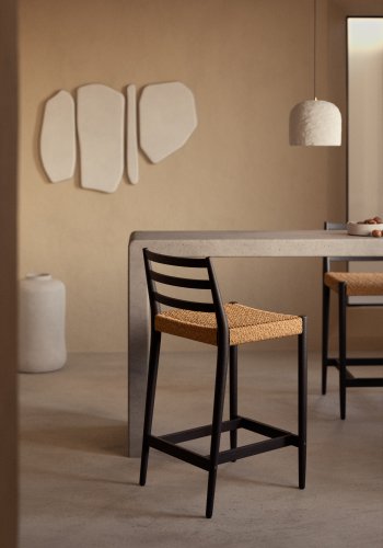 KAVE HOME Analy barstol, m. rygln og fodsttte - natur papirsnor og sort egetr (70cm)