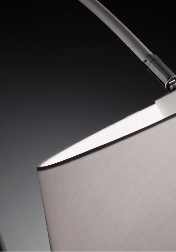 KAVE HOME Lee gulvlampe - hvid metal/marmor/stof