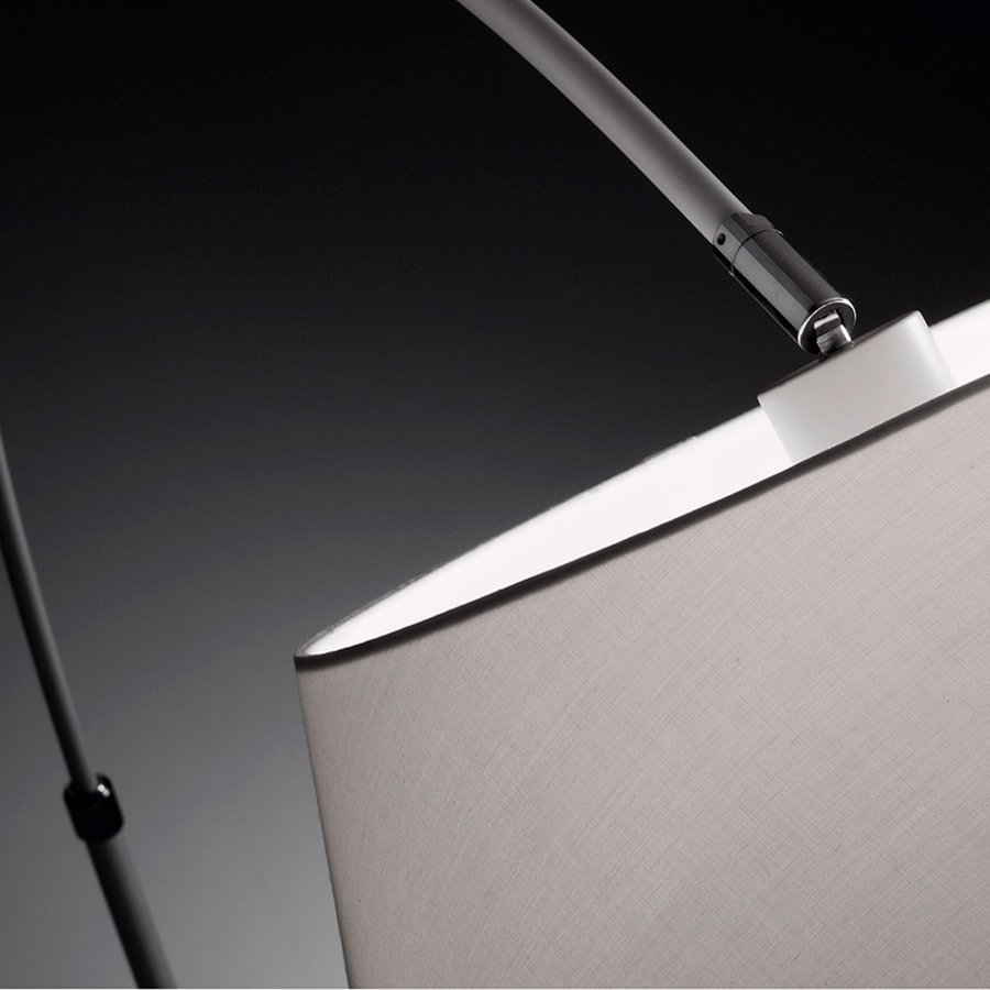 KAVE HOME Lee gulvlampe - hvid metal/marmor/stof