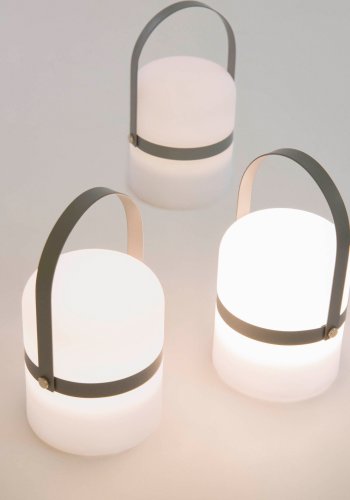 KAVE HOME Ridley mini LED bordlampe i pink polyethylen