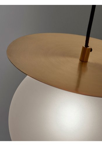 KAVE HOME Manz loftlampe - frostet glas og messing metal 