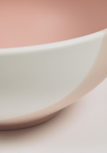 KAVE HOME Sayuri stor skl - lyserd og hvid porceln (24,3)