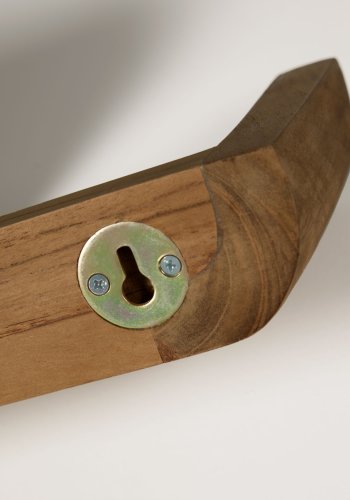 KAVE HOME Shamel st med 2 hylder i massiv teaktr med valnddefinish, 50 x 5 cm