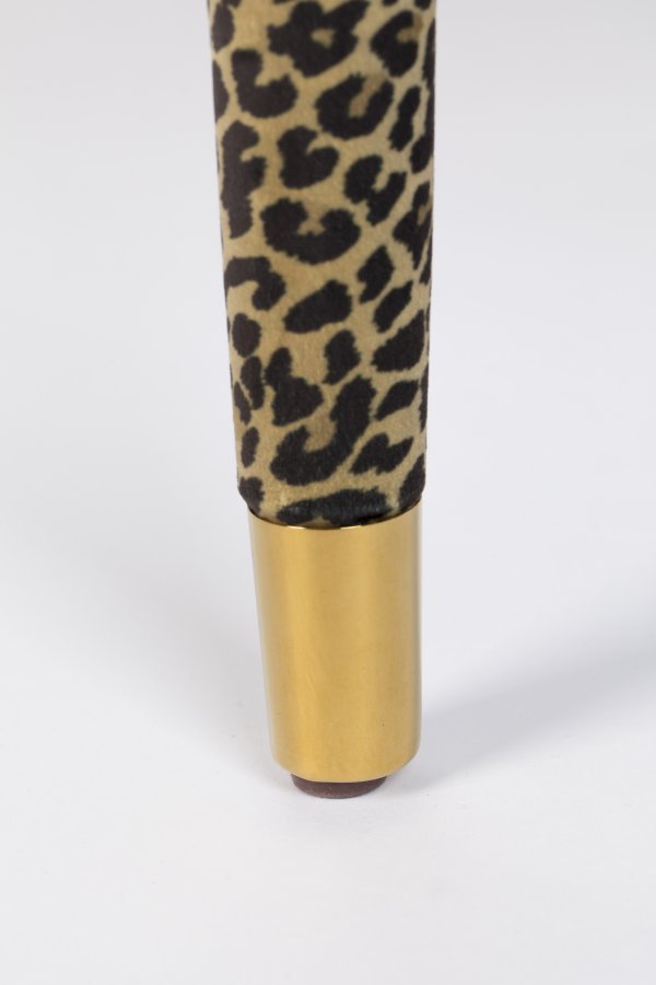 BOLD MONKEY Claws Out spisebordsstol - multifarvet panterprint polyester og messing stl