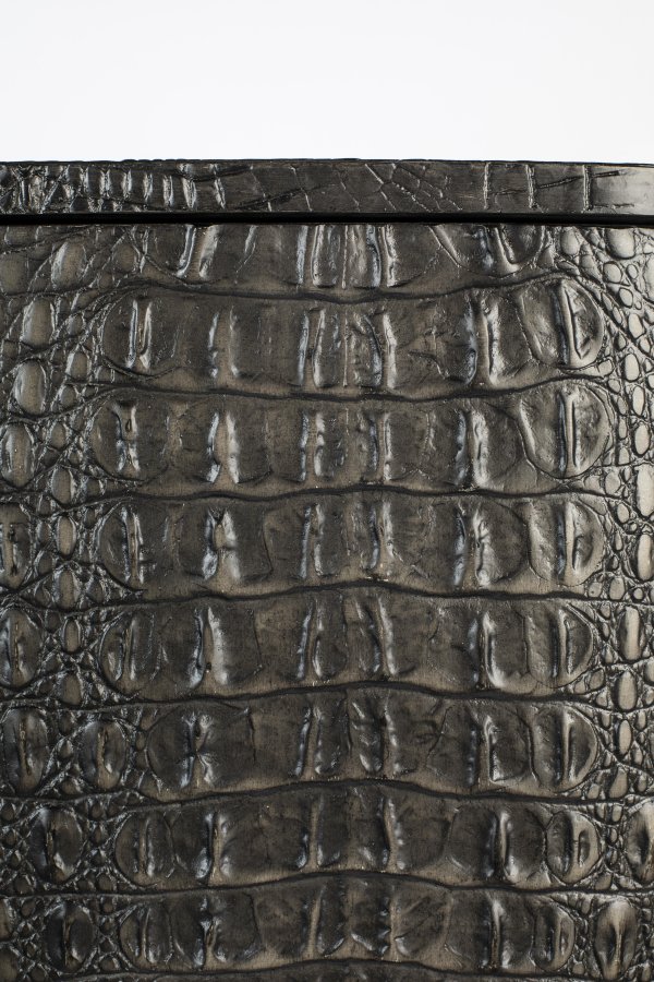 BOLD MONKEY Ava Morgana barskab, m. 2 lger, 1 skuffe, spejl - brun krokodilleskind PU, messing stl