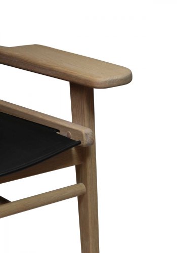 Cris loungestol - olieret eg og gte sort lder, m. armln