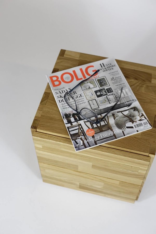 NOCNOI Puzzle kvadratisk reol, m. 1 rum - massiv olieret eg, til vg/gulv (36x36)