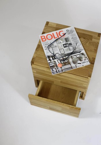 NOCNOI Puzzle kvadratisk reol, m. 1 rum - massiv olieret eg, til vg/gulv (36x36)