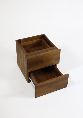 NOCNOI Puzzle kvadratisk reol, m. 1 rum - massiv olieret valnddetr, til vg/gulv (36x36)