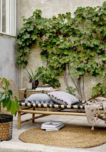 BLOOMINGVILLE Vida daybed, foldbar - natur bambus og sort polyester (190x70)