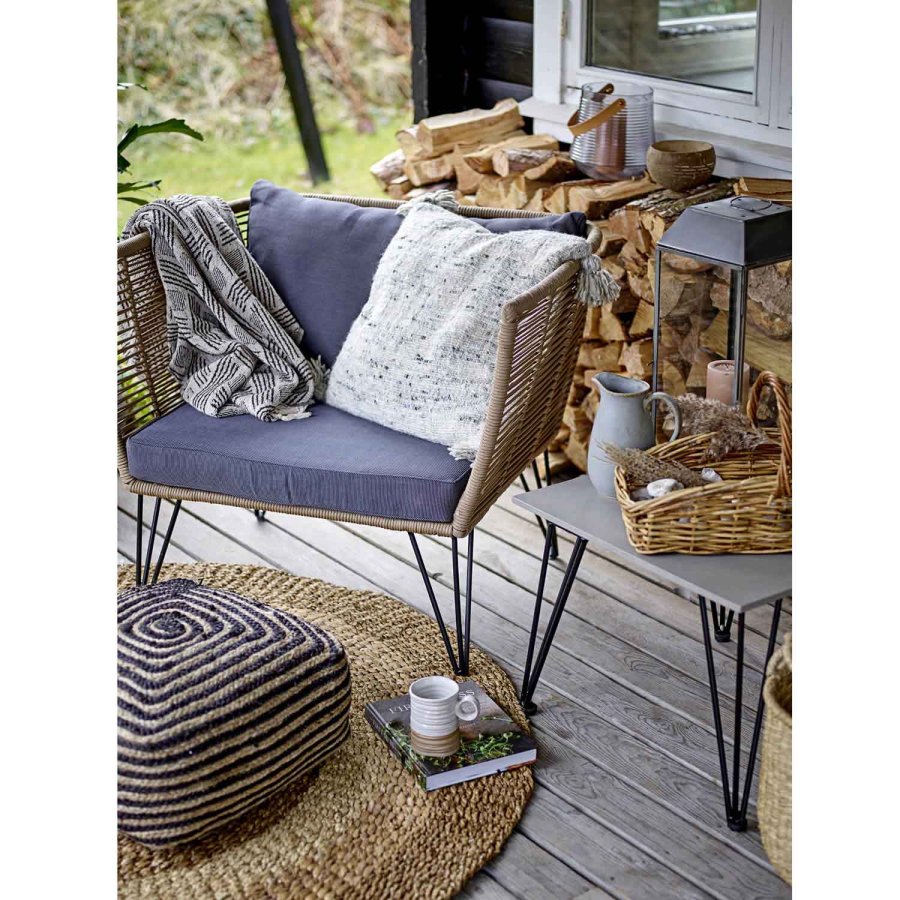 BLOOMINGVILLE Mundo sofabord, kvadratisk - grt beton og sort metal (55x55)