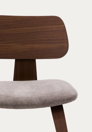 KAVE HOME Gena spisebordsstol - beige chenille stof og brun valnddefinér