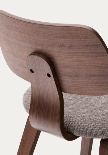 KAVE HOME Gena spisebordsstol - beige chenille stof og brun valnddefinér