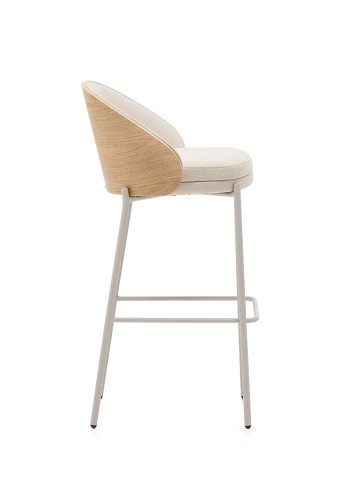  KAVE HOME Eamy skammel i beige chenille, i naturlig finish askefiner og beige metal og en hjde