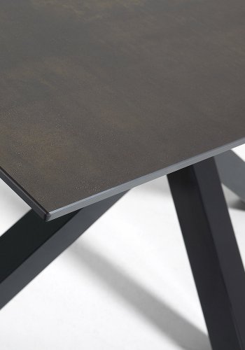 KAVE HOME Arya spisebord - jernmos keramik og sort stl (160x90)