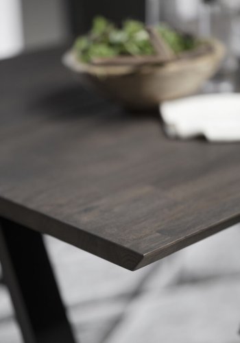 ROWICO Carradale spisebord, m. udtrk - brun eg og sort metal (170x100)