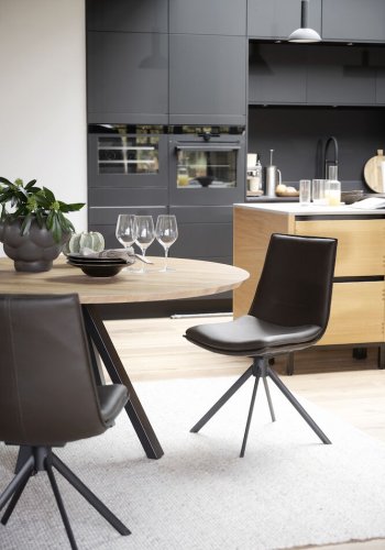 ROWICO Lowell drejestol - brun lder og sort metal