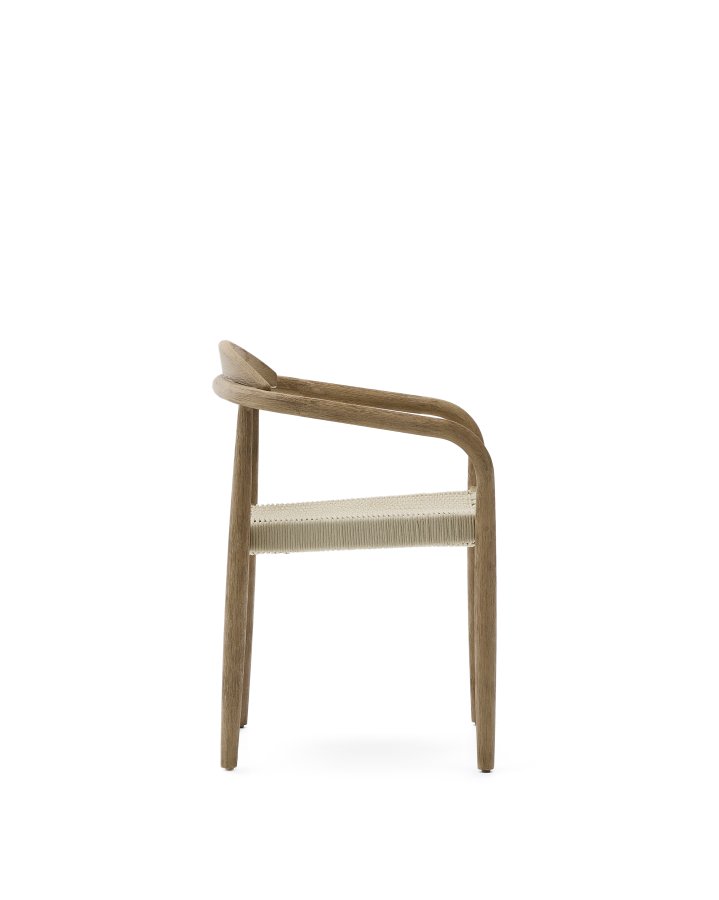 KAVE HOME Nina stabelbar stol lavet af FSC 100% massivt akacietr og ecru rebsnor