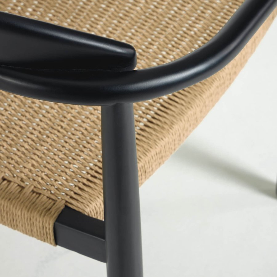 KAVE HOME Glynis spisebordsstol, m. armln - massivt mat sort eukalyptus tr og natur flettet reb