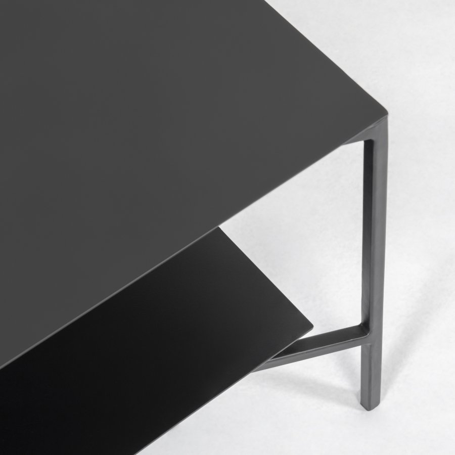 KAVE HOME Azisi sofabord, m. hylde - sort glas og sort stl (140x60)